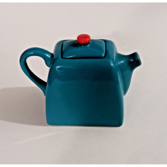 Ceramic Teapot Featuring Disney Characters. Pluto, Mickey Mouse & Minnie Mouse - Picture 3 of 5